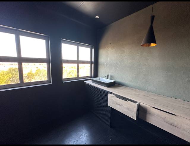 291M² OFFICE TO LET IN HIGHVELD BUSINESS PARK
